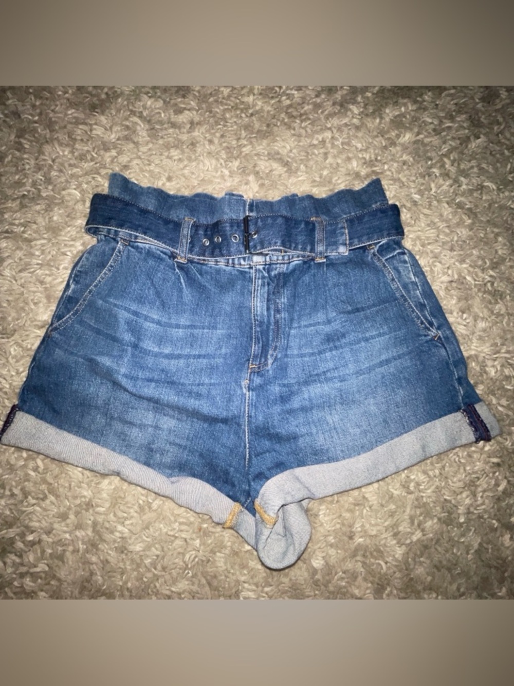 ALICE AND OLIVIA Rosemary Belted Paperbag Denim Shorts Blue Skies Sz 30